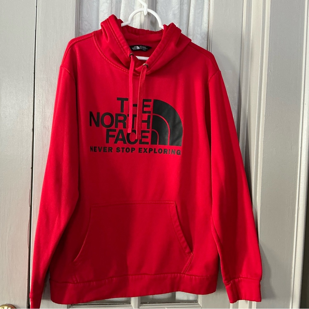 The North Face Men's Bold Red Pullover